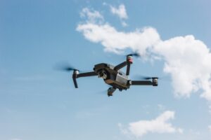 Read more about the article Hvordan vælger man den rette drone med kamera?